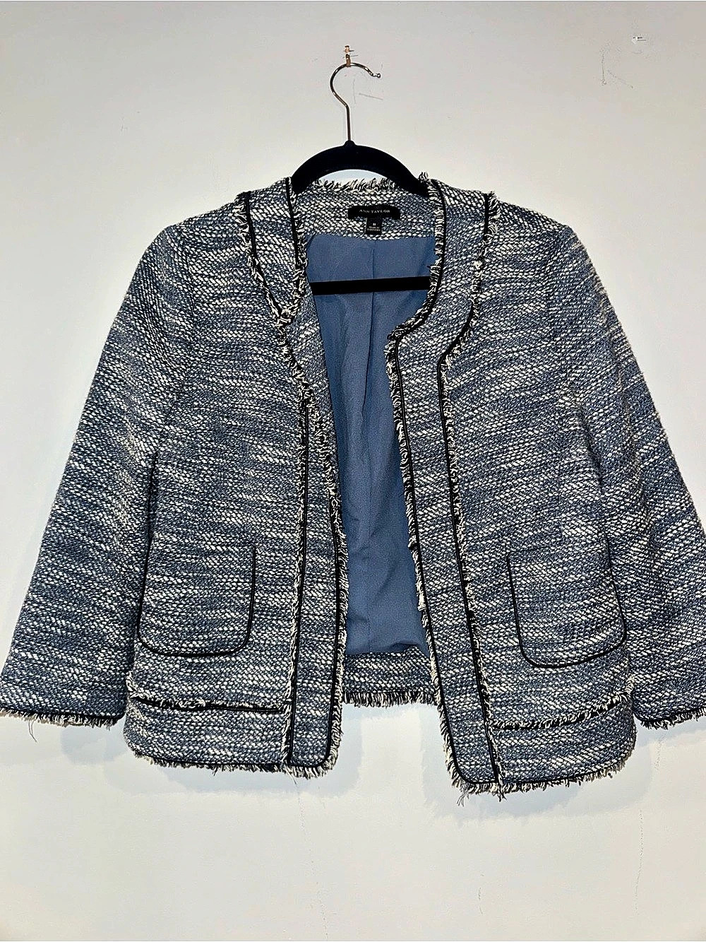 Ann Taylor Textured Fringe Blazer in Blue & White Size 8